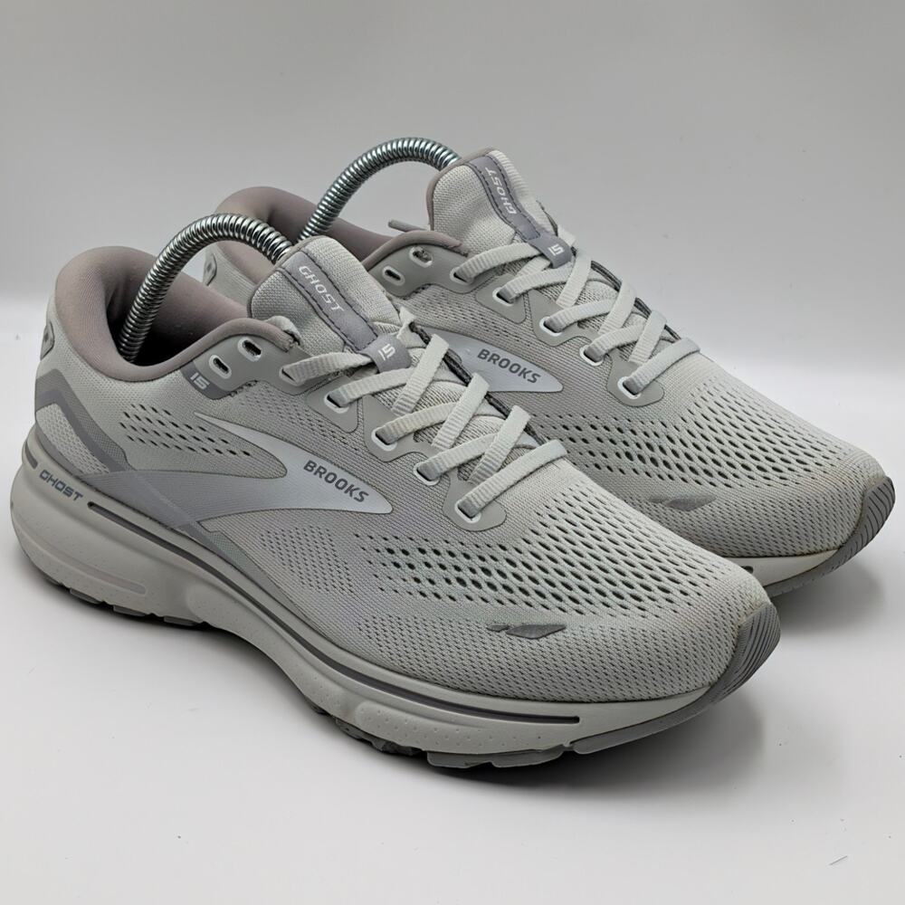 Brooks Ghost 15 Oyster White 9.5 Medium B (UK 7.5) Running Shoes Grey Silver
